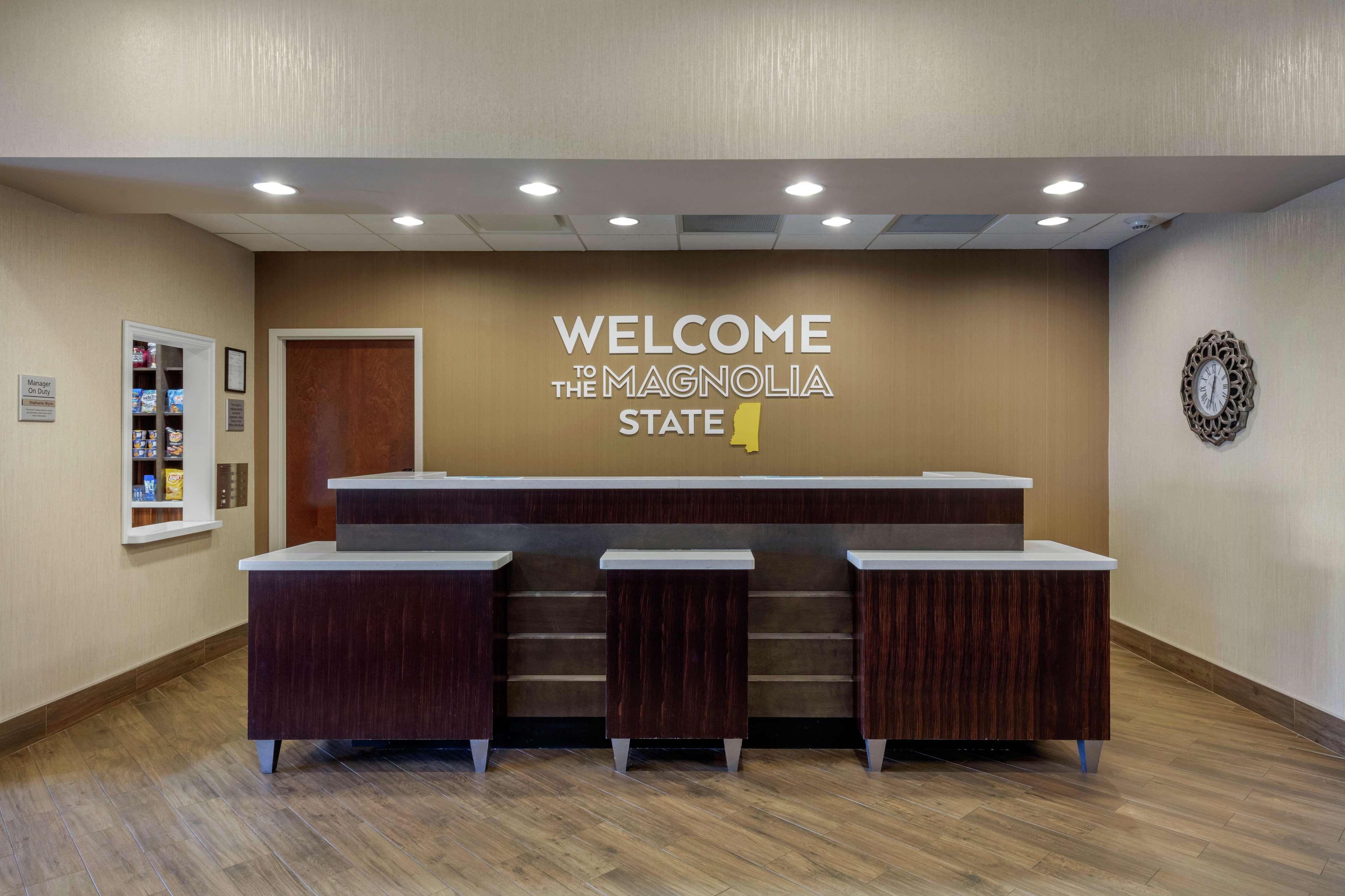 Hampton Inn And Suites Columbus, Ms Esterno foto