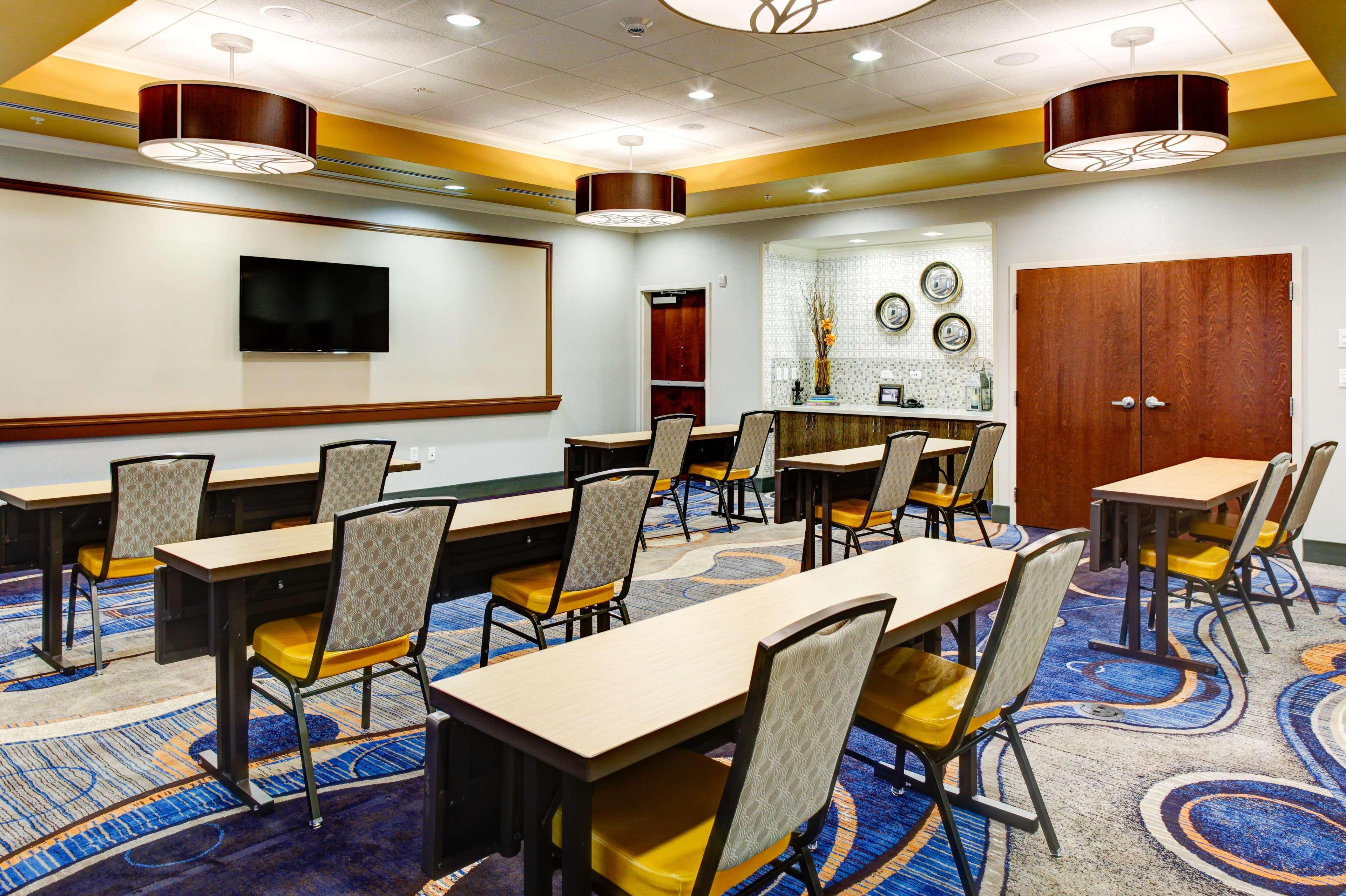 Hampton Inn And Suites Columbus, Ms Esterno foto
