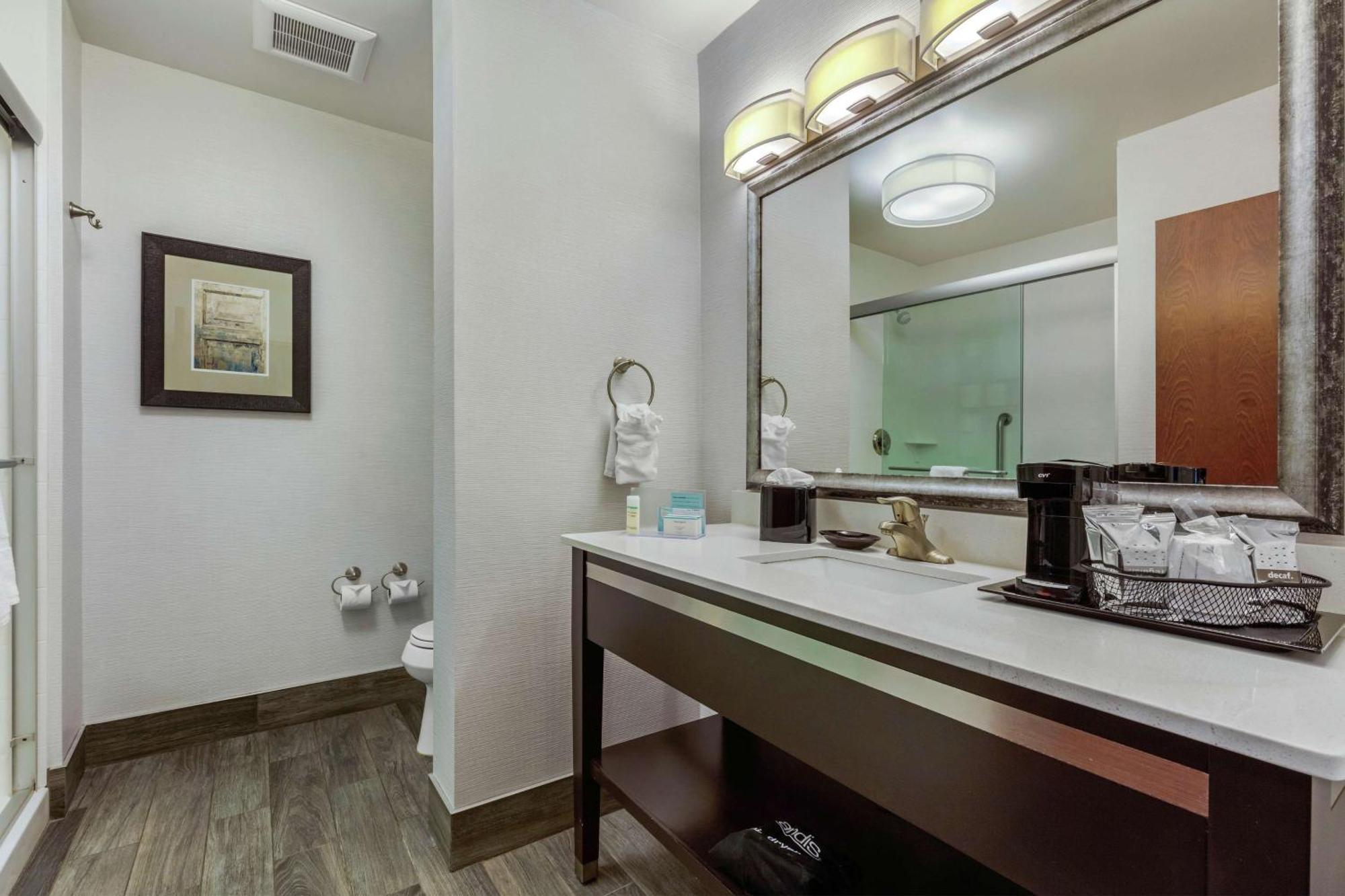 Hampton Inn And Suites Columbus, Ms Esterno foto